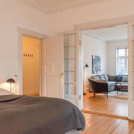 Spacious 3-Bedroom Apartment In The Heart Of Arhus ภายนอก รูปภาพ